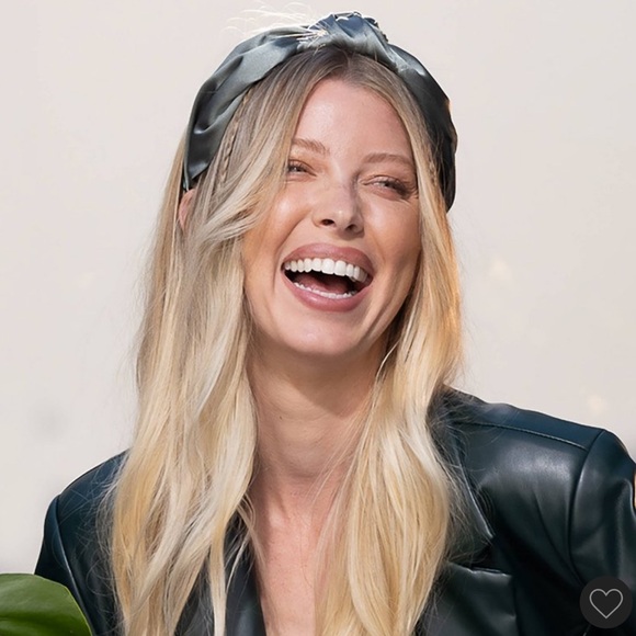 Silky Headband - Picture 2 of 2